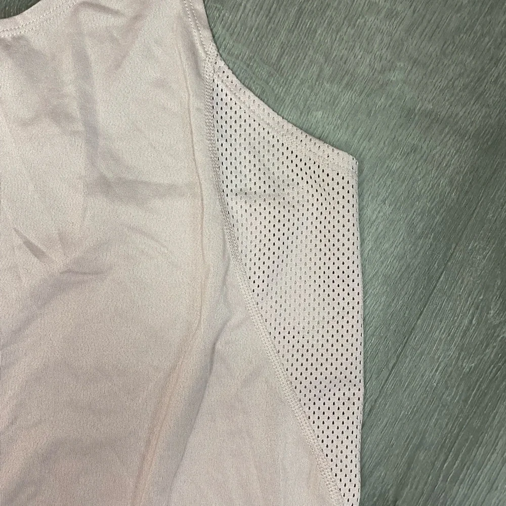 Nike Cross-Back Athletic Tank Top